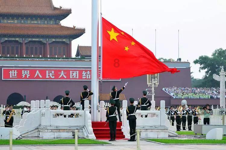 为什么喜欢一个女孩却非常害羞，看到她就想跑，说话还结结巴巴？游戏画面